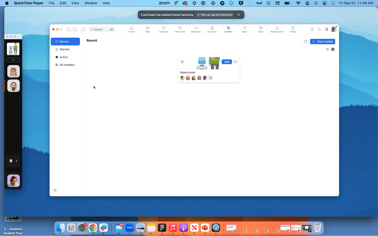 work-alongside-colleagues-with-minimized-sidebar